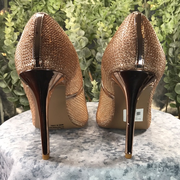 Charlotte Russe Milia Rose Gold Metallic Mesh 4” Heels Women’s 8M 💛Like NEW💛 - Picture 7 of 13